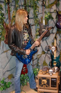 Ratt guitarist