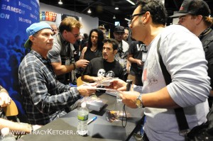 KETCHER Photos